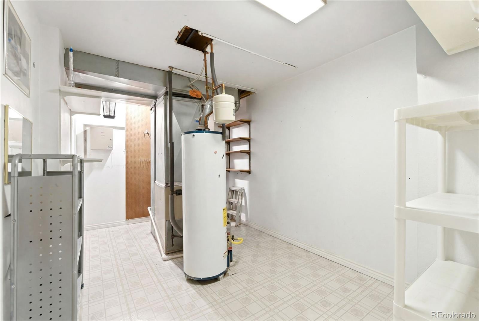 MLS Image #37 for 2207 s lima court,aurora, Colorado