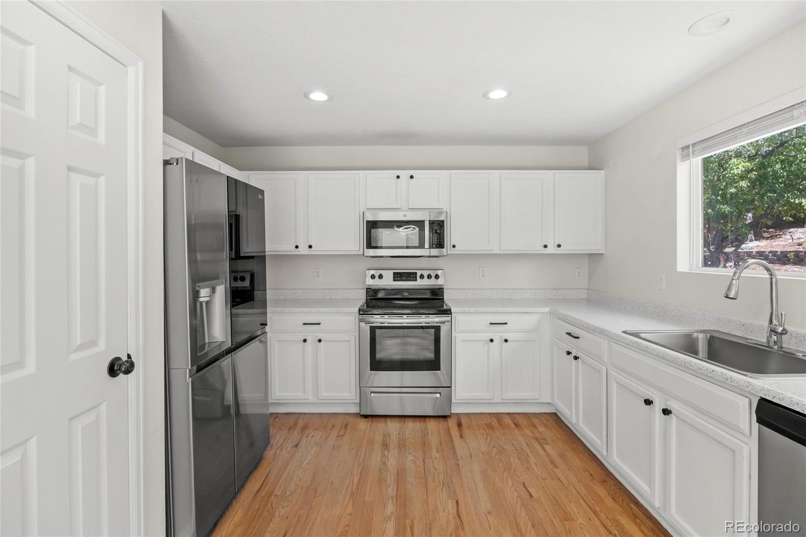 MLS Image #10 for 22130 e berry place,aurora, Colorado