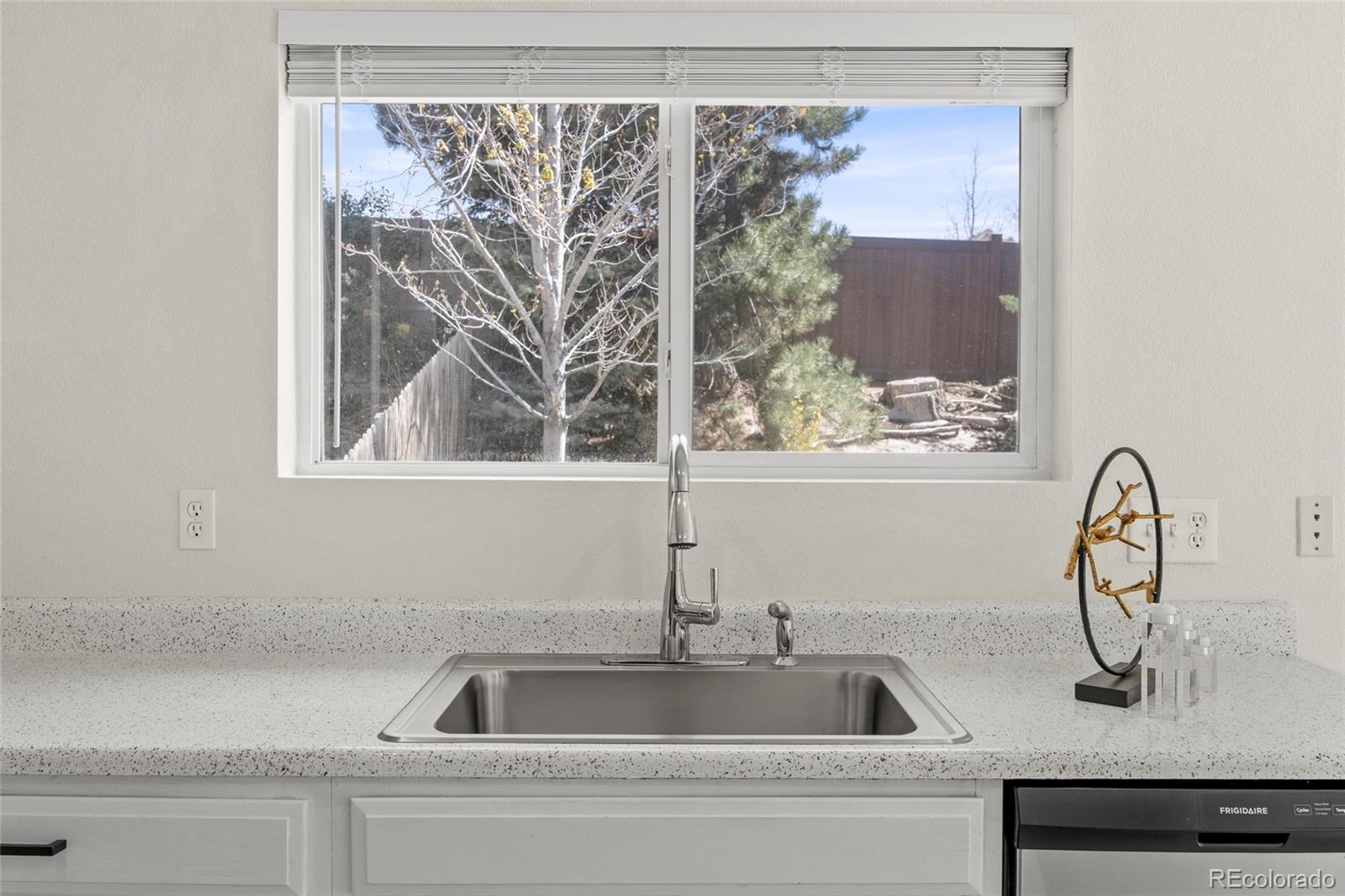 MLS Image #11 for 22130 e berry place,aurora, Colorado