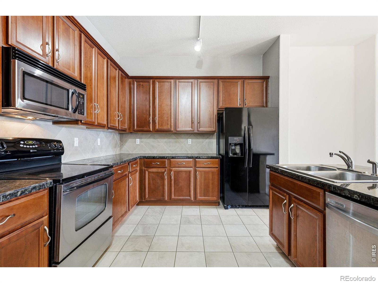 MLS Image #9 for 15460  canyon gulch lane 310,englewood, Colorado