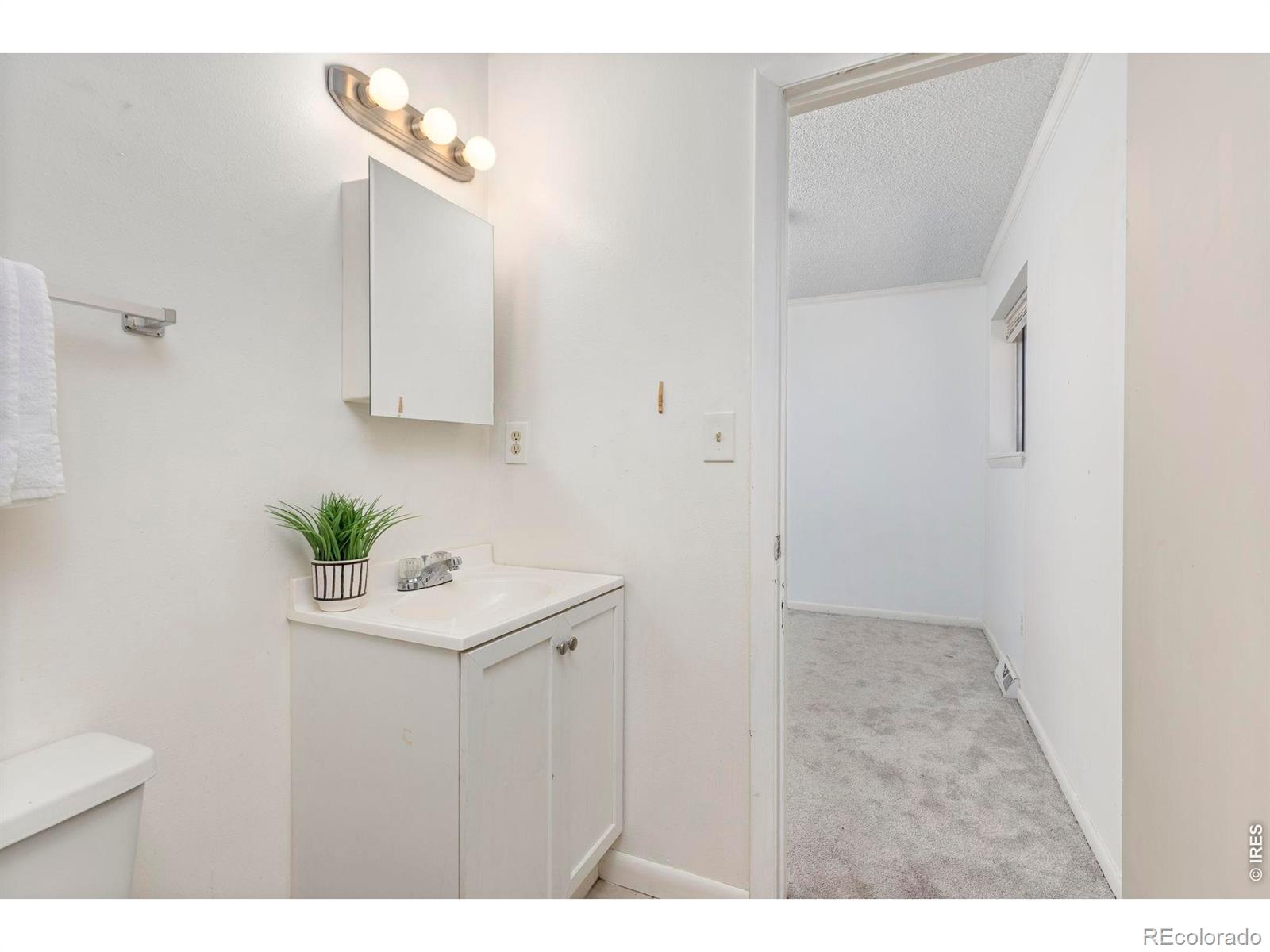 MLS Image #14 for 1509 n 25th avenue,greeley, Colorado