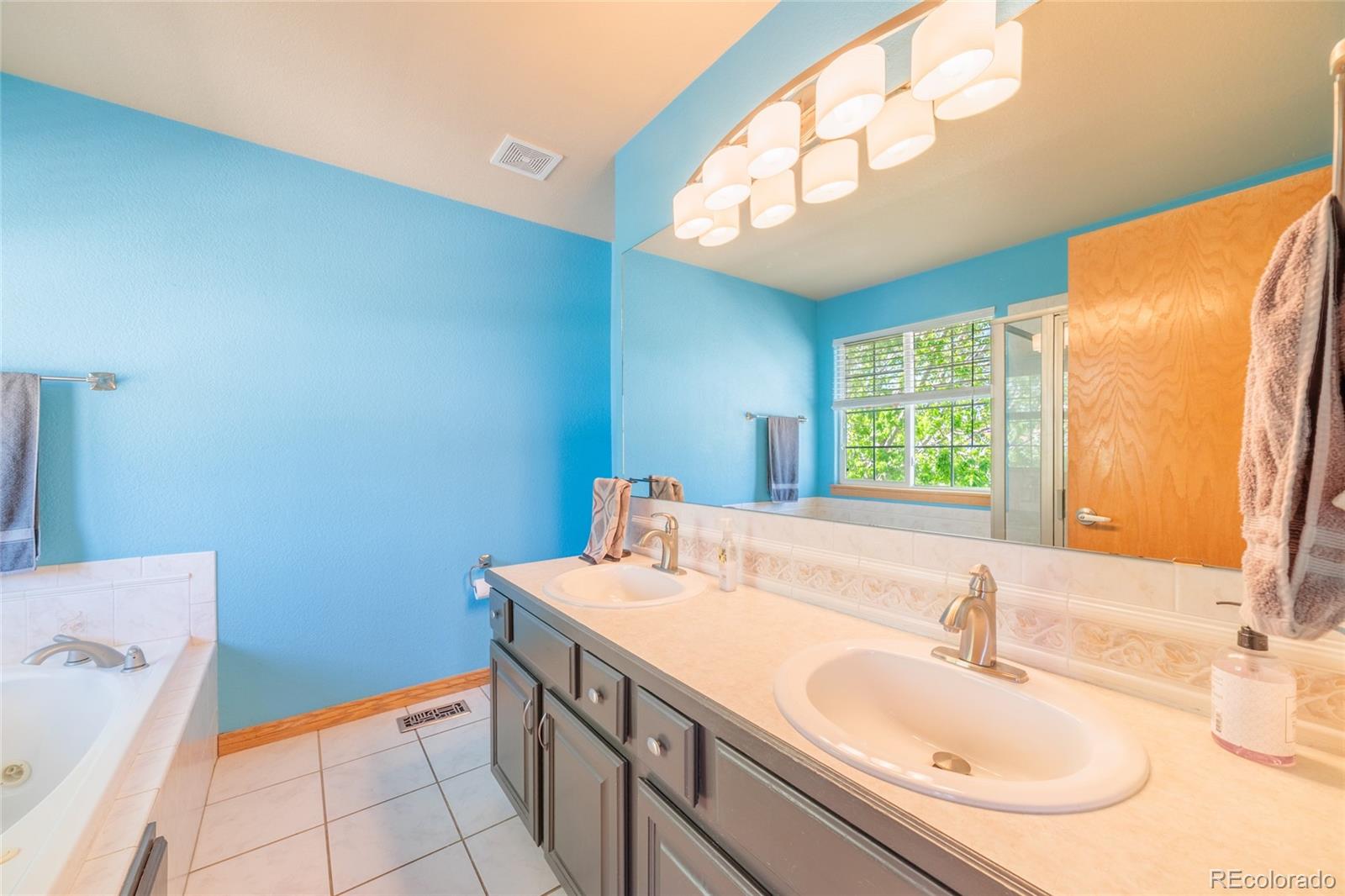 MLS Image #33 for 2513  falcon drive,longmont, Colorado