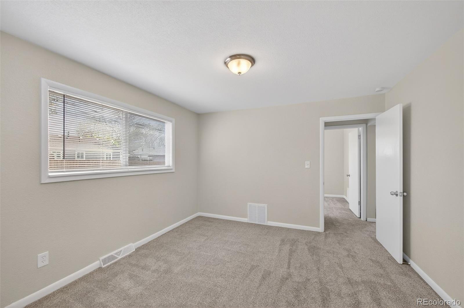 MLS Image #12 for 920  moline street,aurora, Colorado