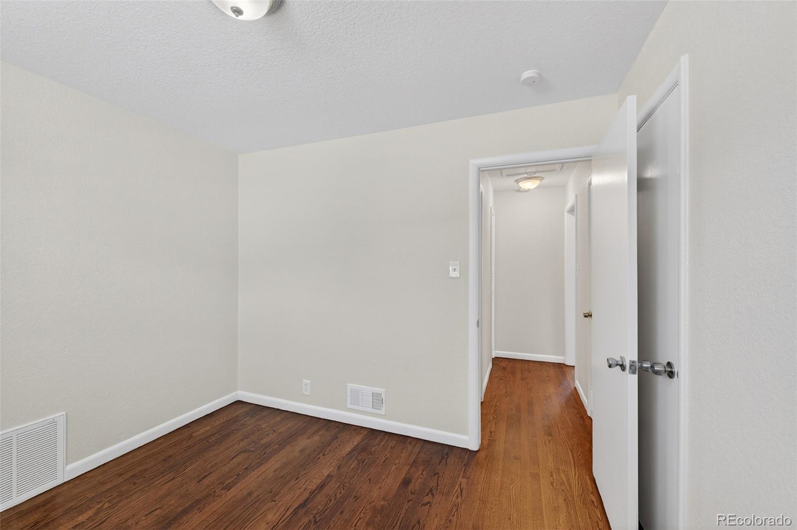 MLS Image #18 for 920  moline street,aurora, Colorado