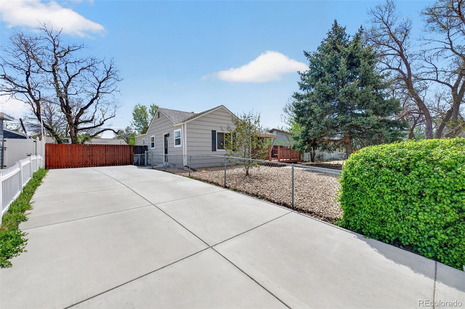 MLS Image #22 for 920  moline street,aurora, Colorado
