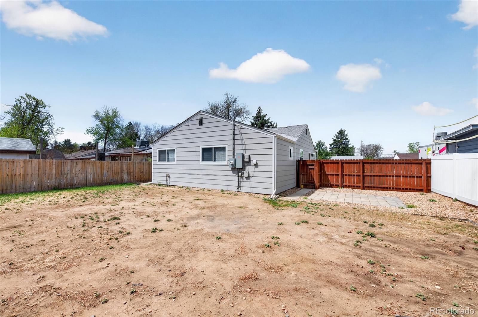 MLS Image #24 for 920  moline street,aurora, Colorado