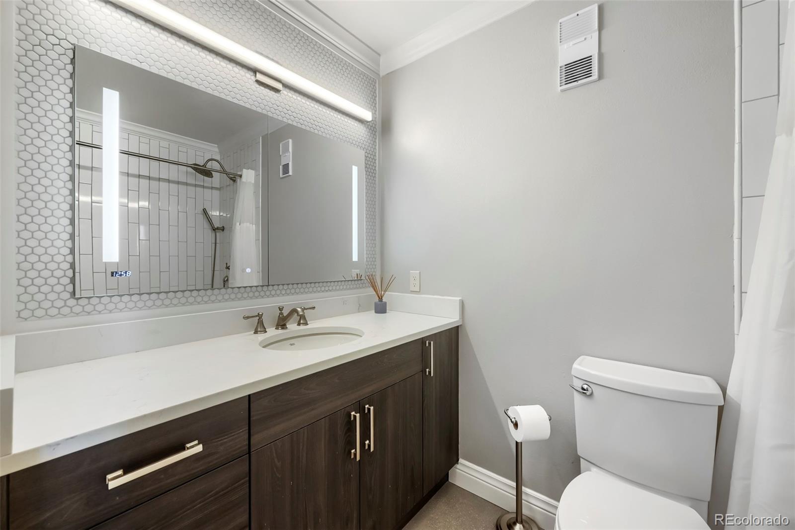 MLS Image #15 for 1625  larimer street,denver, Colorado