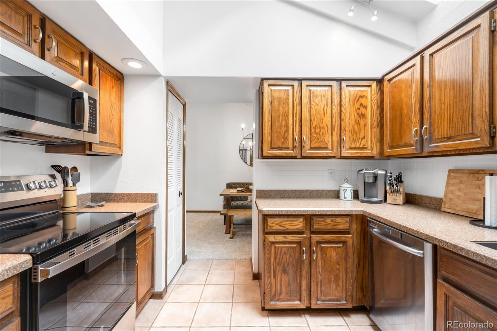 MLS Image #10 for 9965  wagner lane,westminster, Colorado