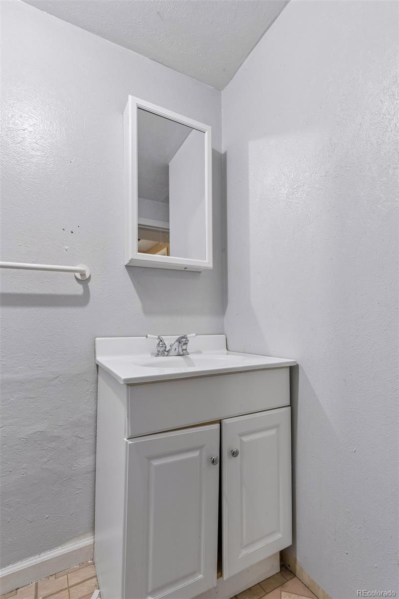 MLS Image #22 for 1674 s lowell boulevard,denver, Colorado