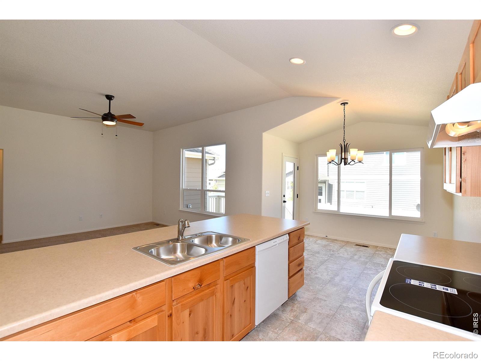 MLS Image #15 for 2368  jasmine lane,johnstown, Colorado