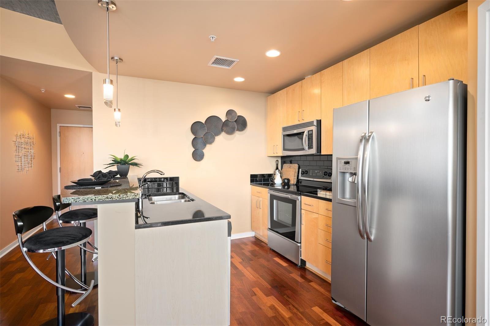 MLS Image #5 for 1700  bassett street 1518,denver, Colorado