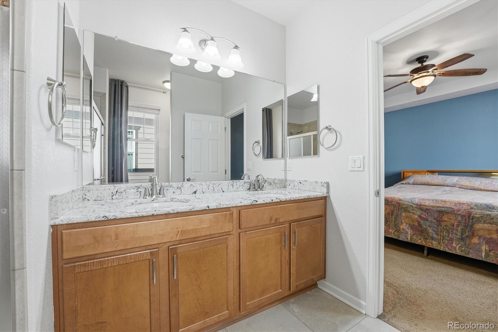 MLS Image #20 for 25561 e 5th place,aurora, Colorado
