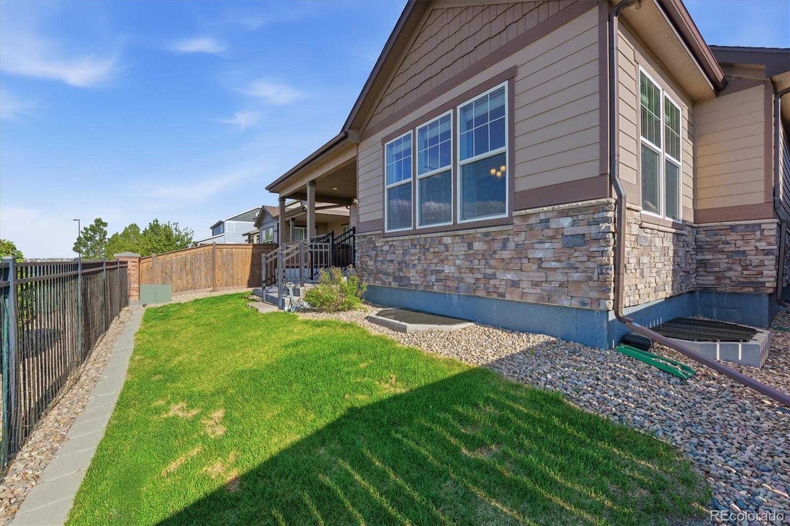 MLS Image #31 for 25561 e 5th place,aurora, Colorado
