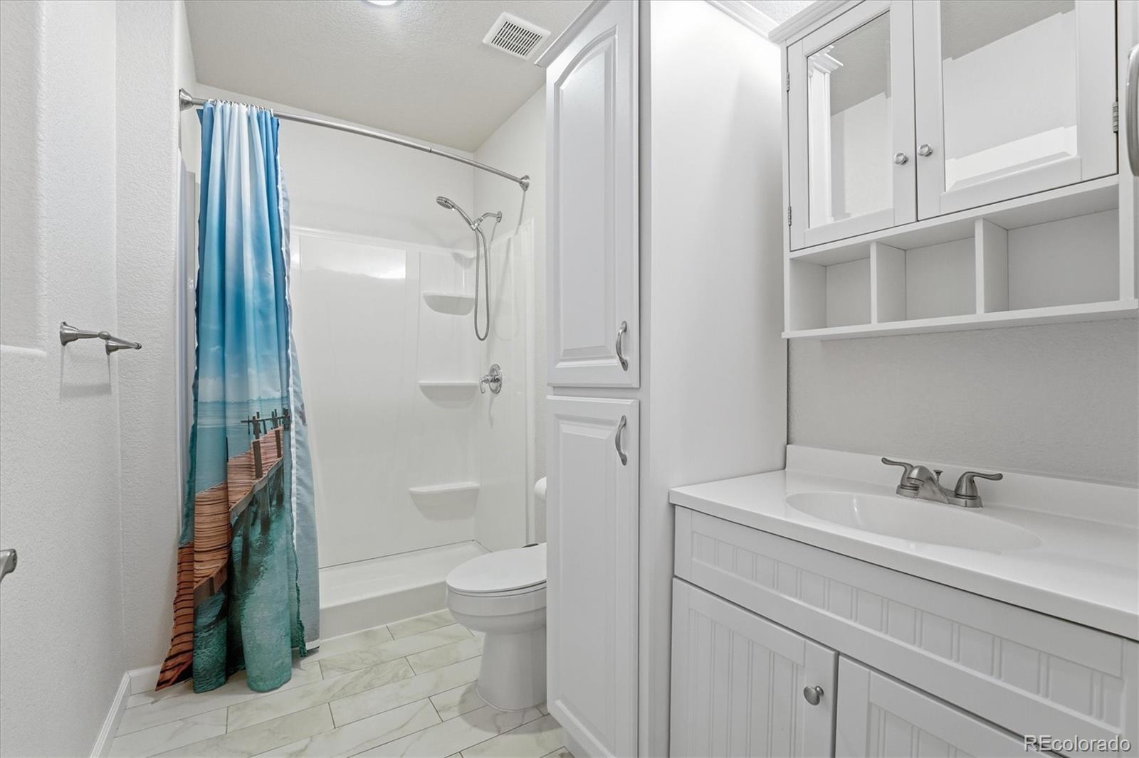 MLS Image #41 for 25561 e 5th place,aurora, Colorado