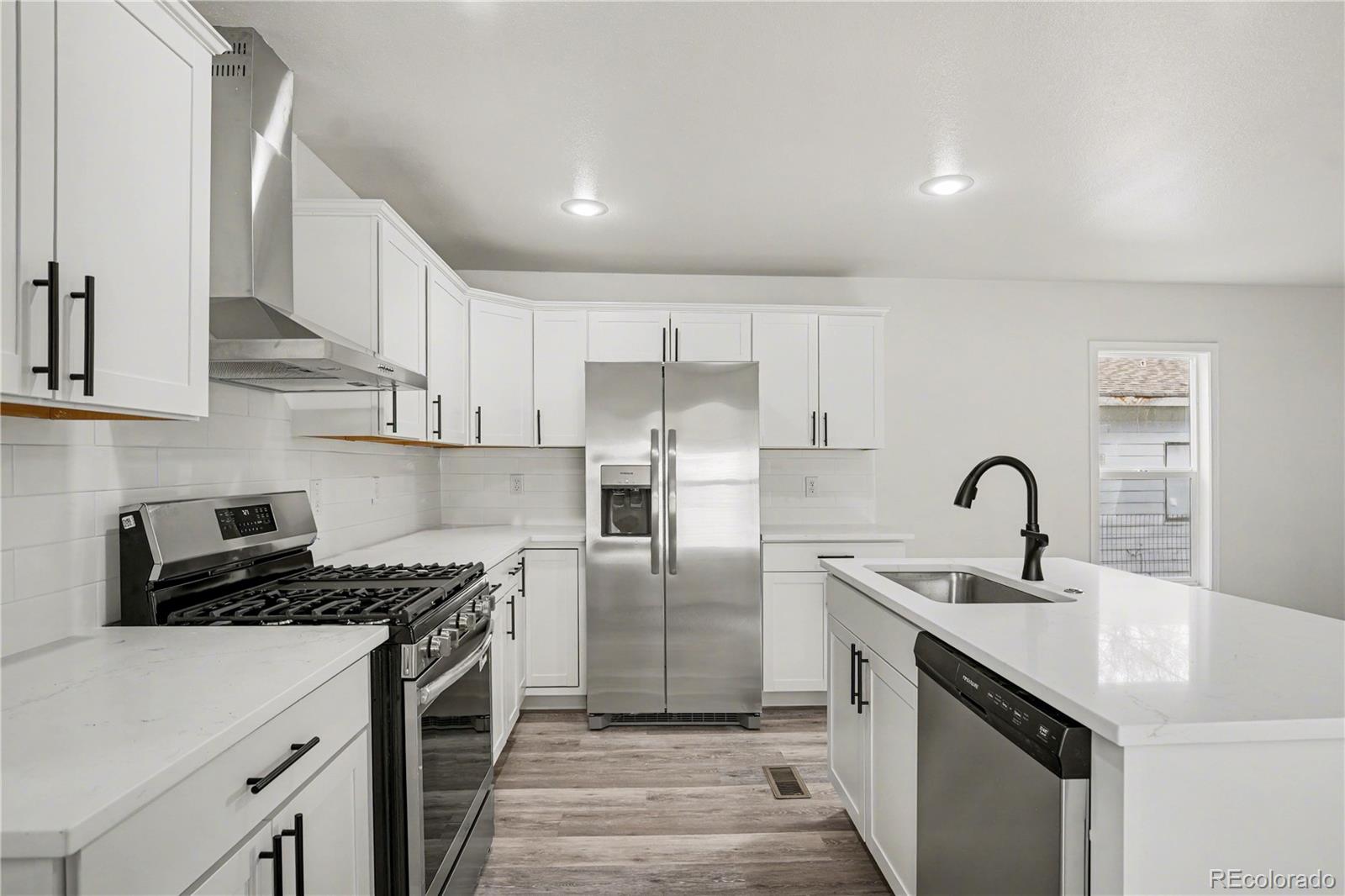 MLS Image #3 for 1203  lilac ,lochbuie, Colorado
