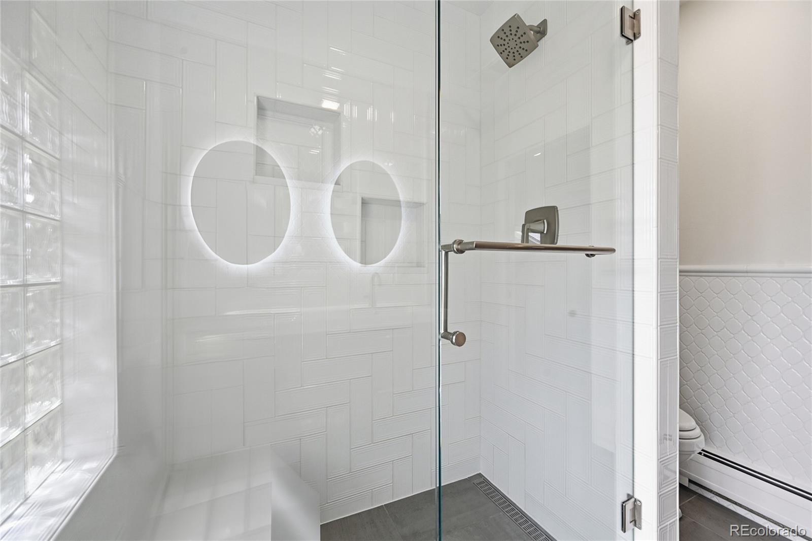 MLS Image #14 for 3742 s grape street,denver, Colorado