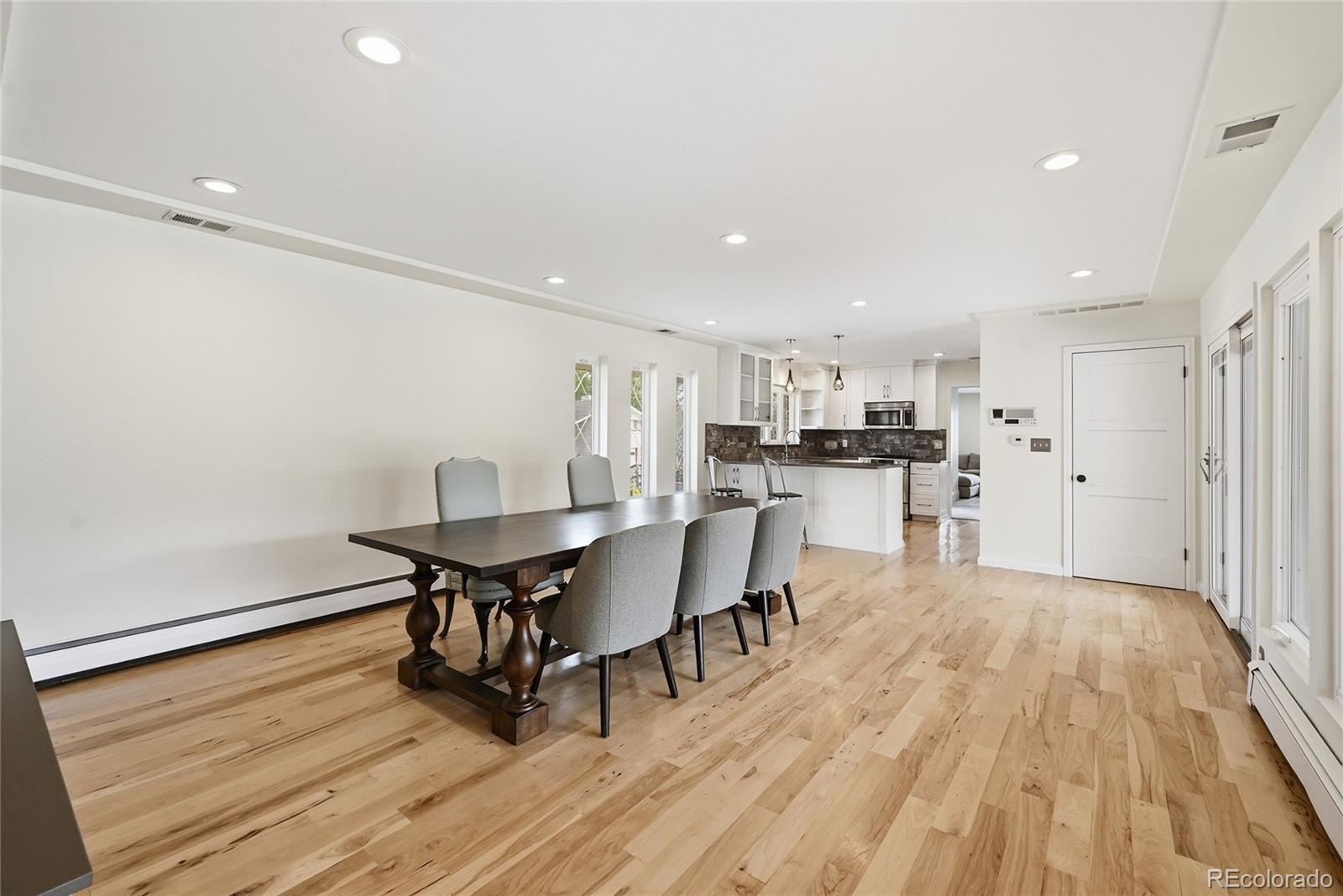 MLS Image #6 for 3742 s grape street,denver, Colorado