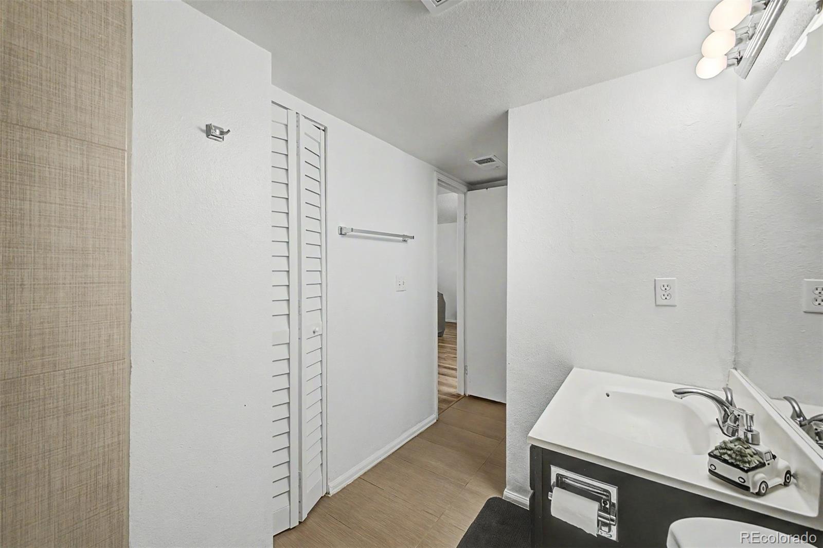 MLS Image #18 for 8555  fairmount drive,denver, Colorado