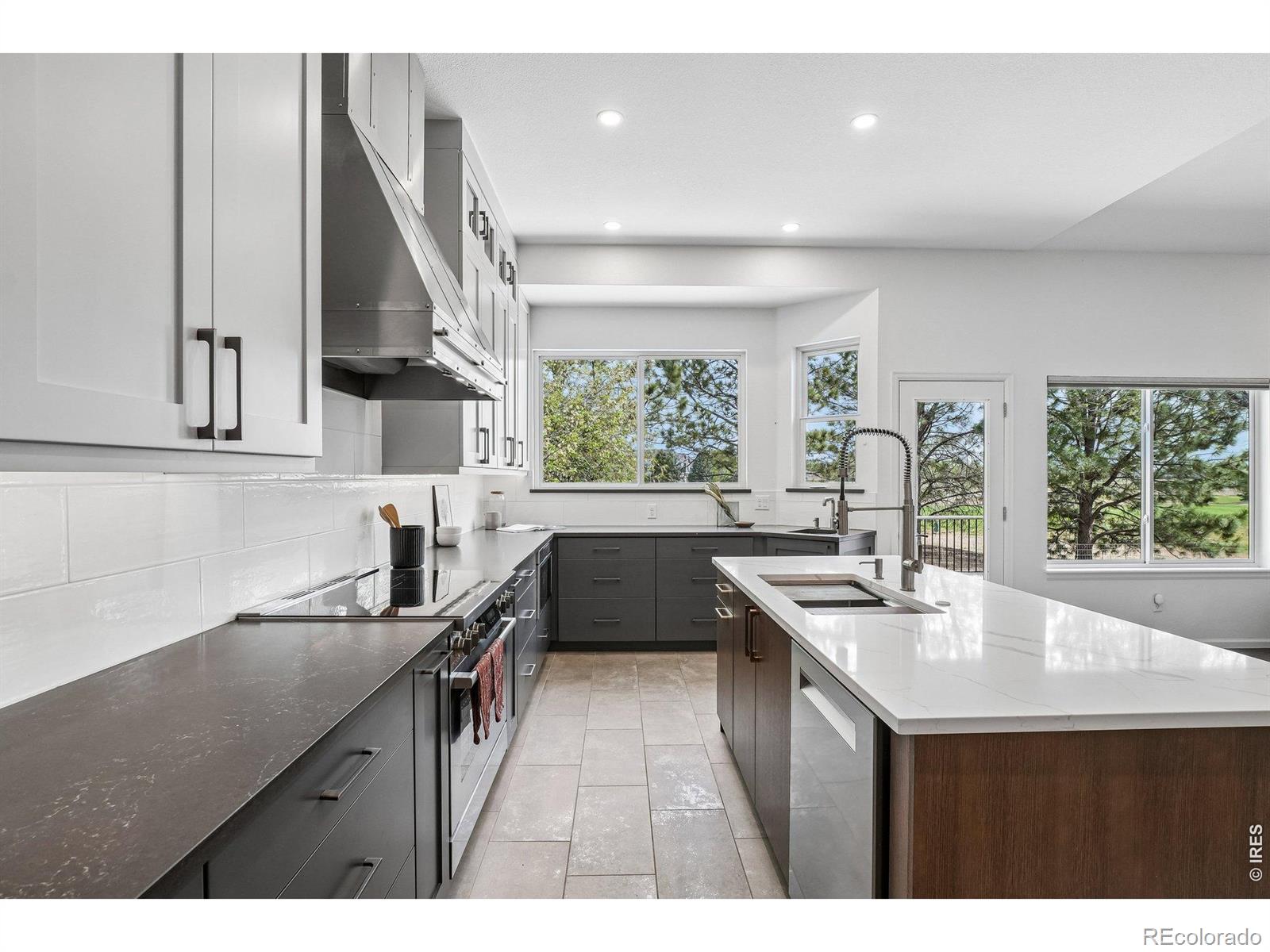 MLS Image #11 for 670  clarendon drive,longmont, Colorado