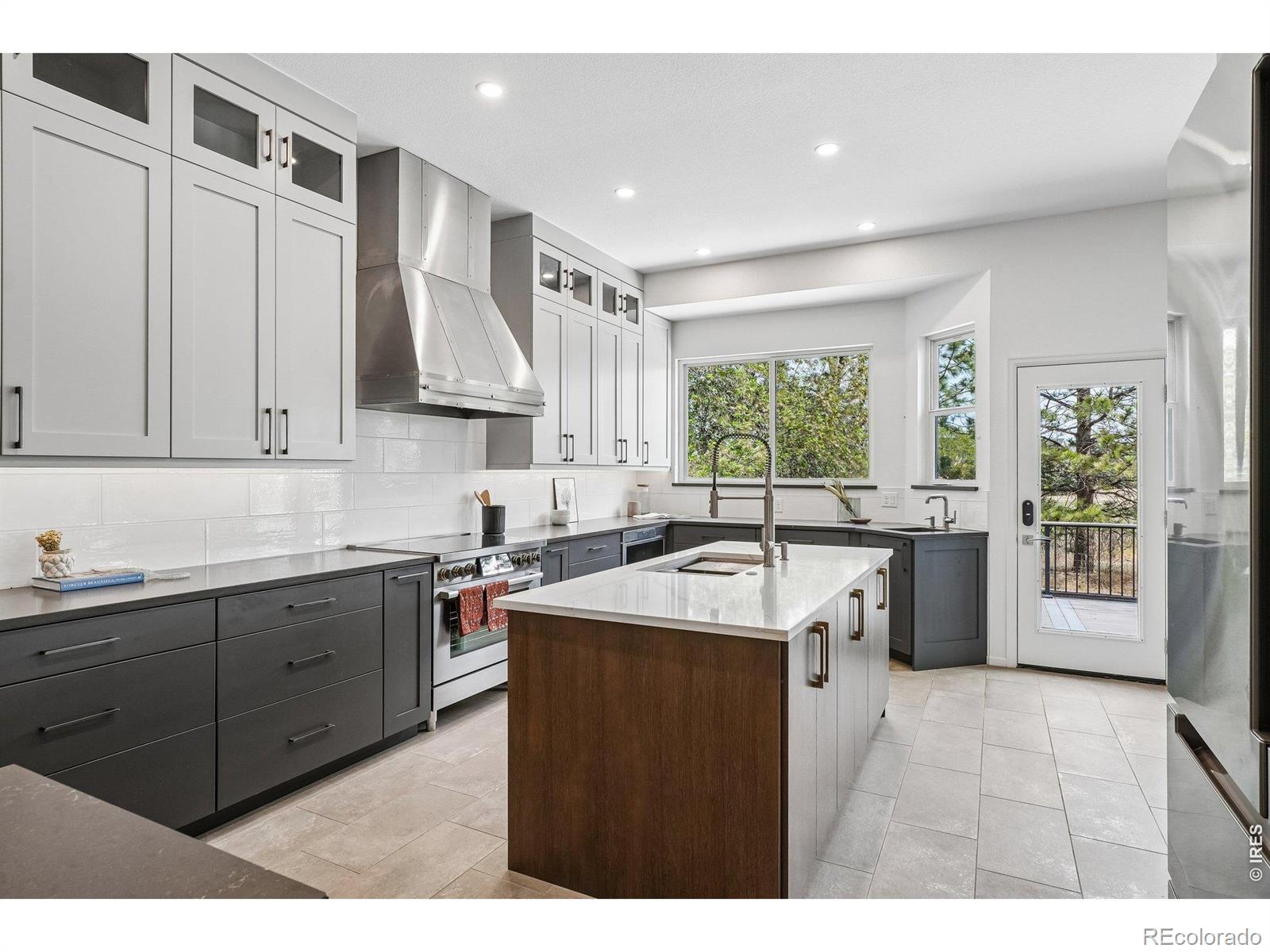 MLS Image #12 for 670  clarendon drive,longmont, Colorado