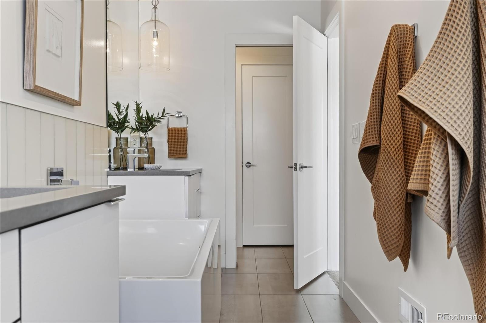 MLS Image #28 for 3612  wyandot street,denver, Colorado