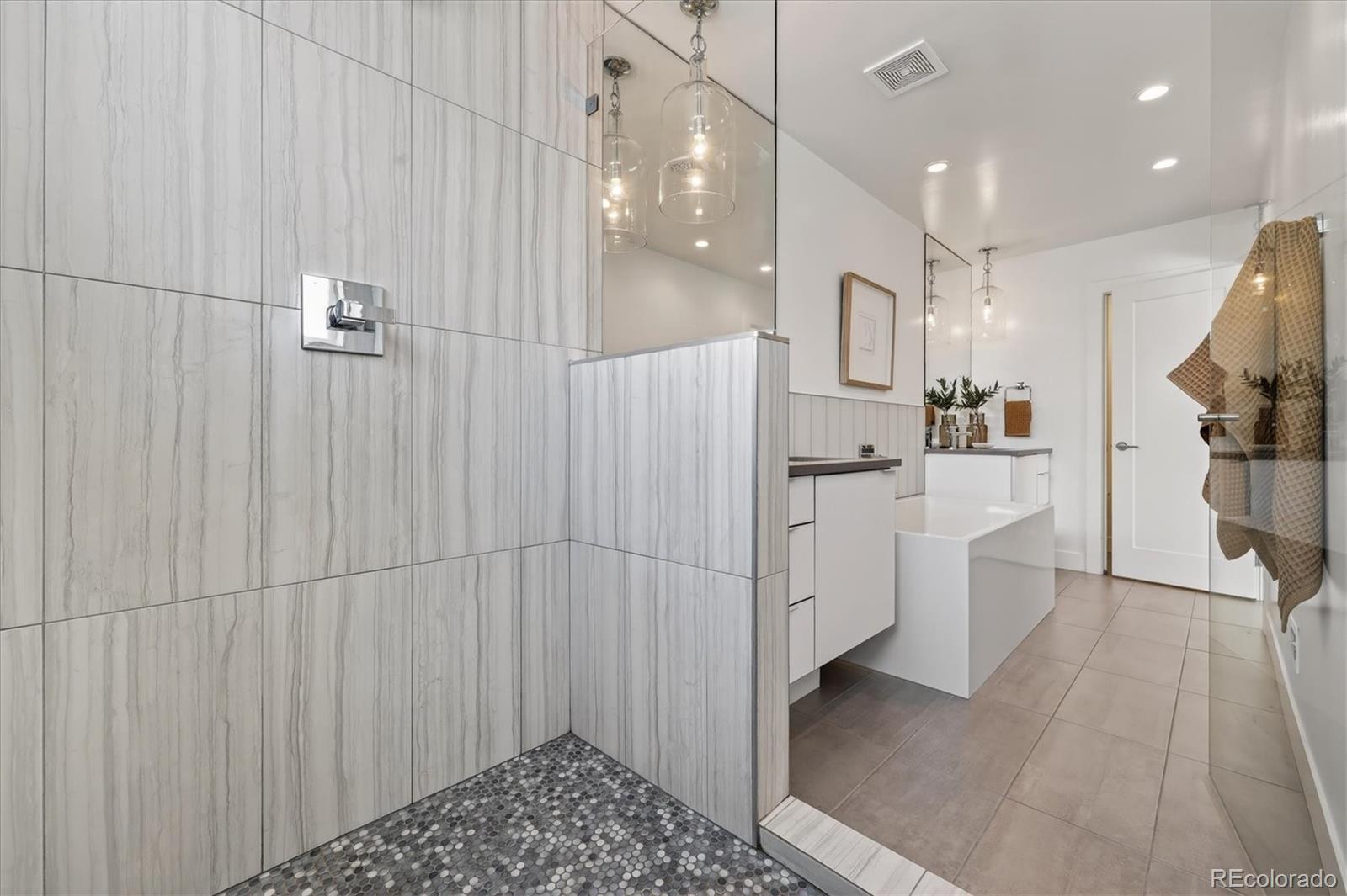 MLS Image #29 for 3612  wyandot street,denver, Colorado