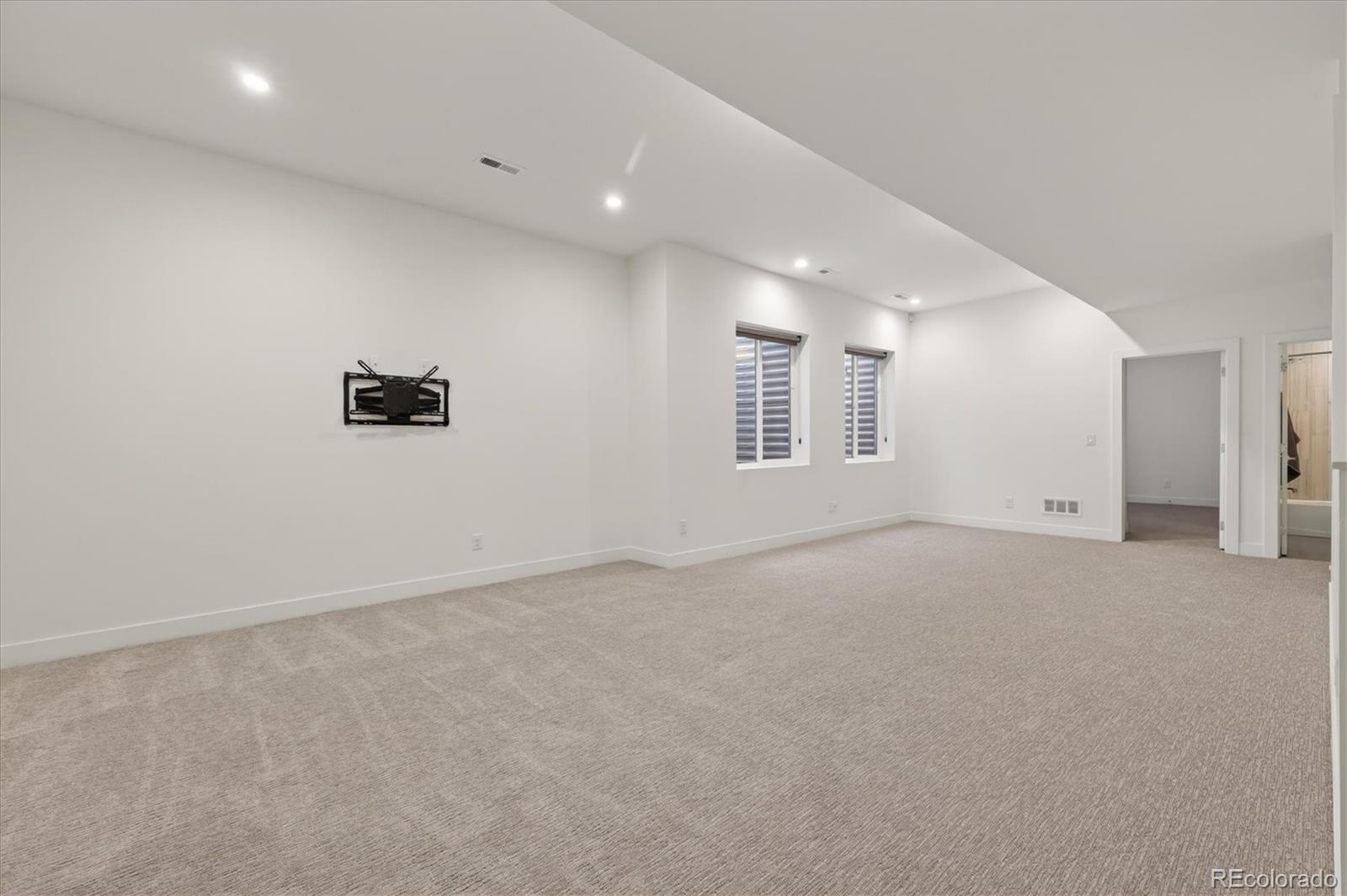 MLS Image #46 for 3612  wyandot street,denver, Colorado