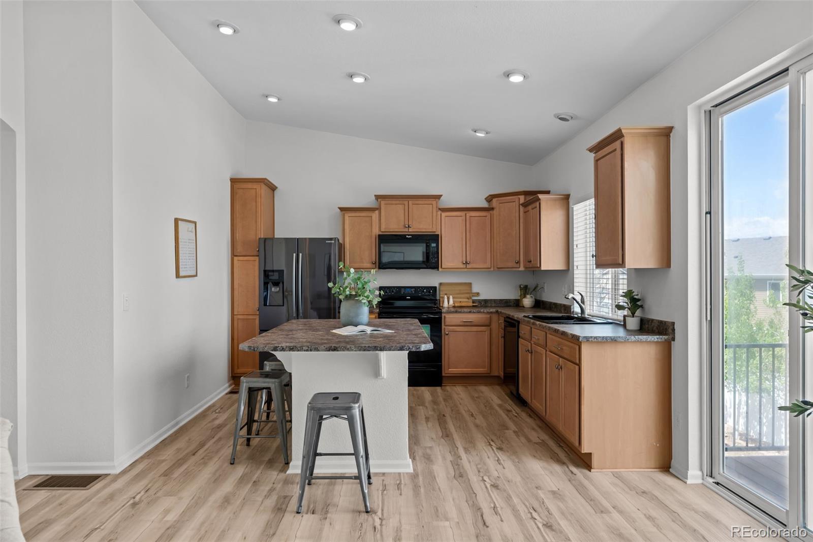 MLS Image #9 for 4679  argonne street,denver, Colorado