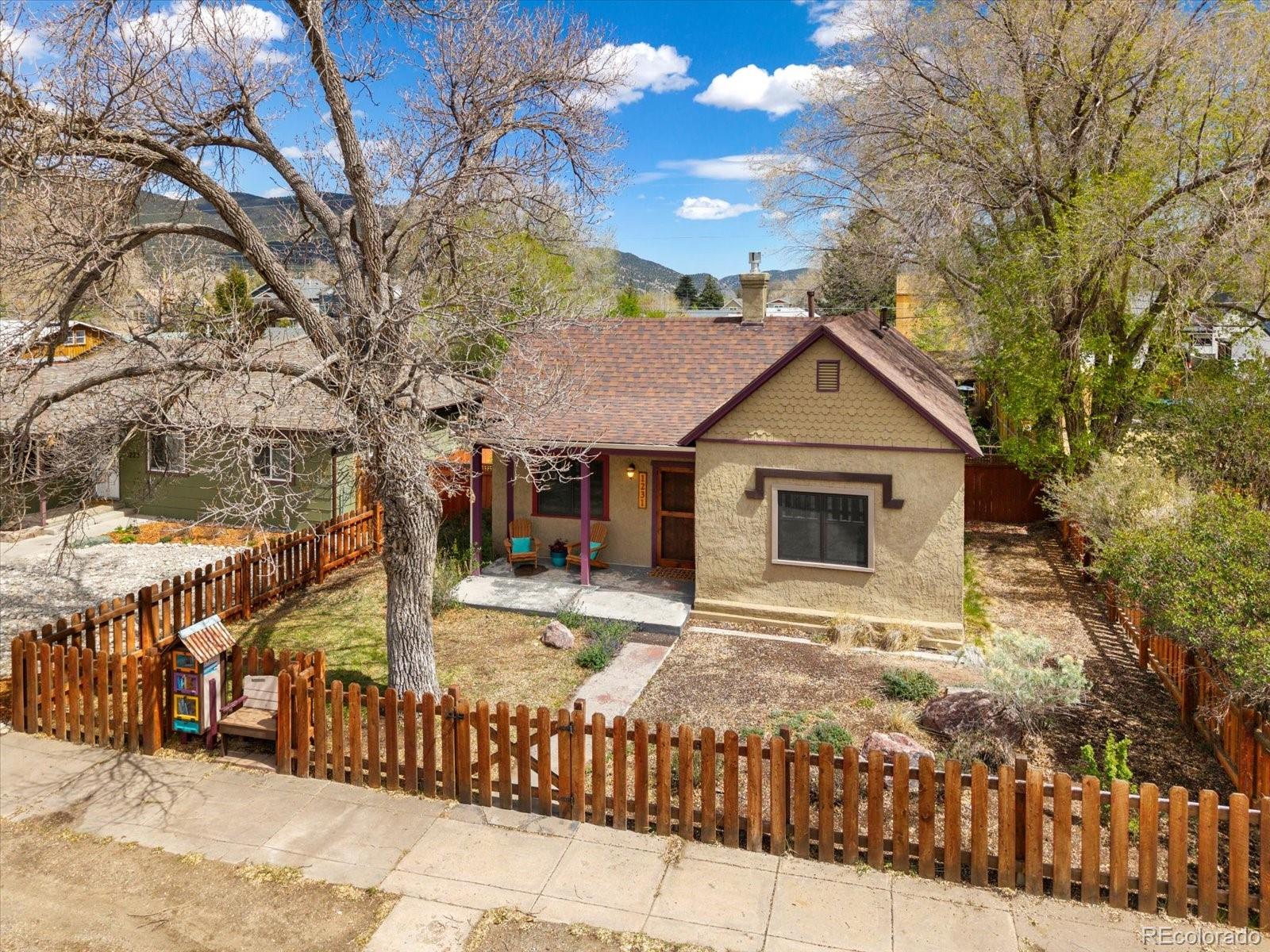 MLS Image #2 for 1231  g street,salida, Colorado