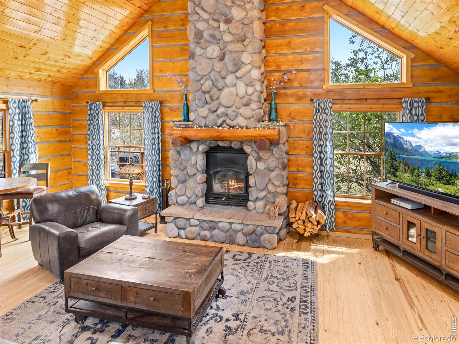MLS Image #11 for 205  chipmunk place,drake, Colorado