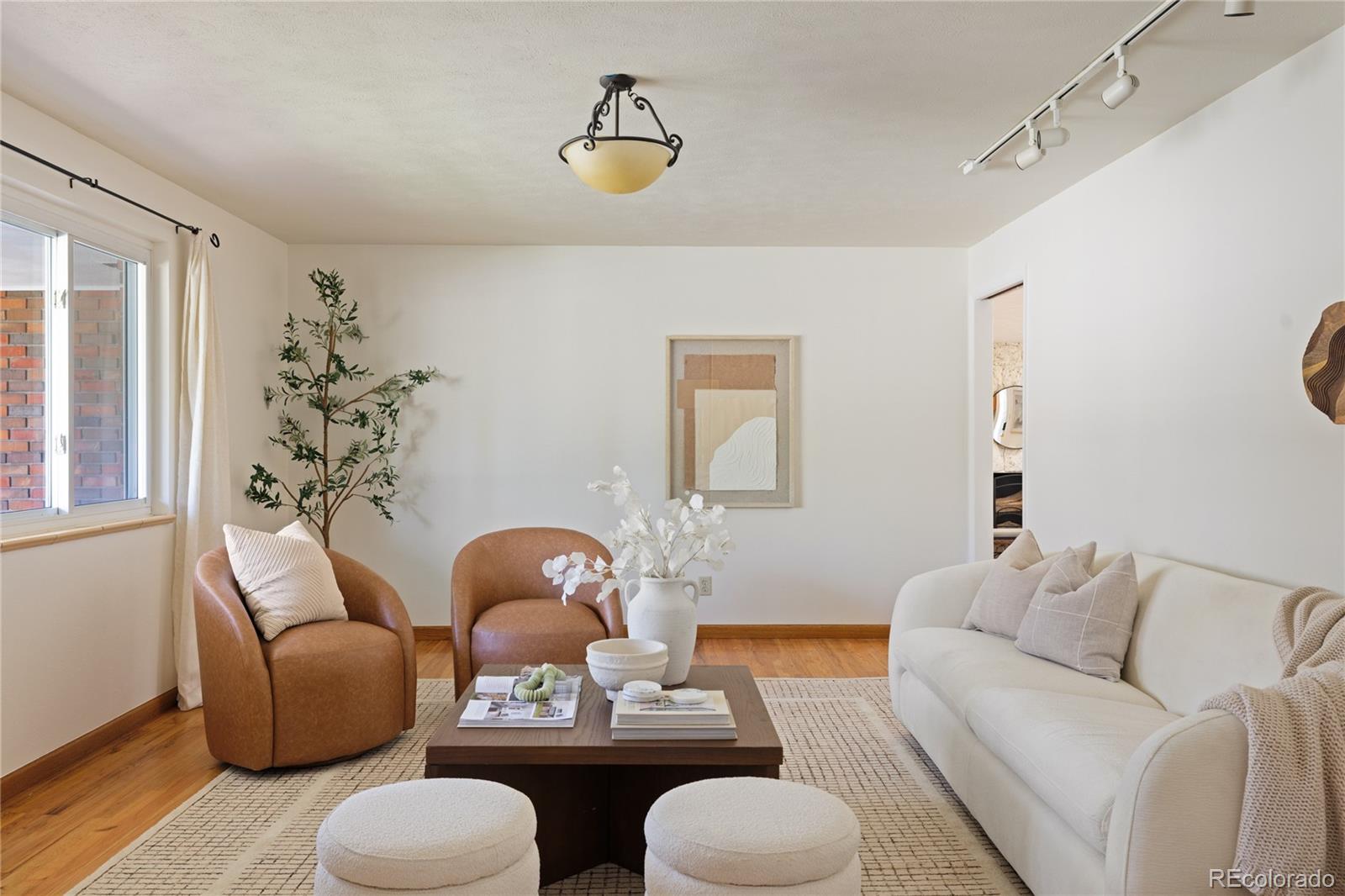 MLS Image #1 for 2515 s leyden street,denver, Colorado