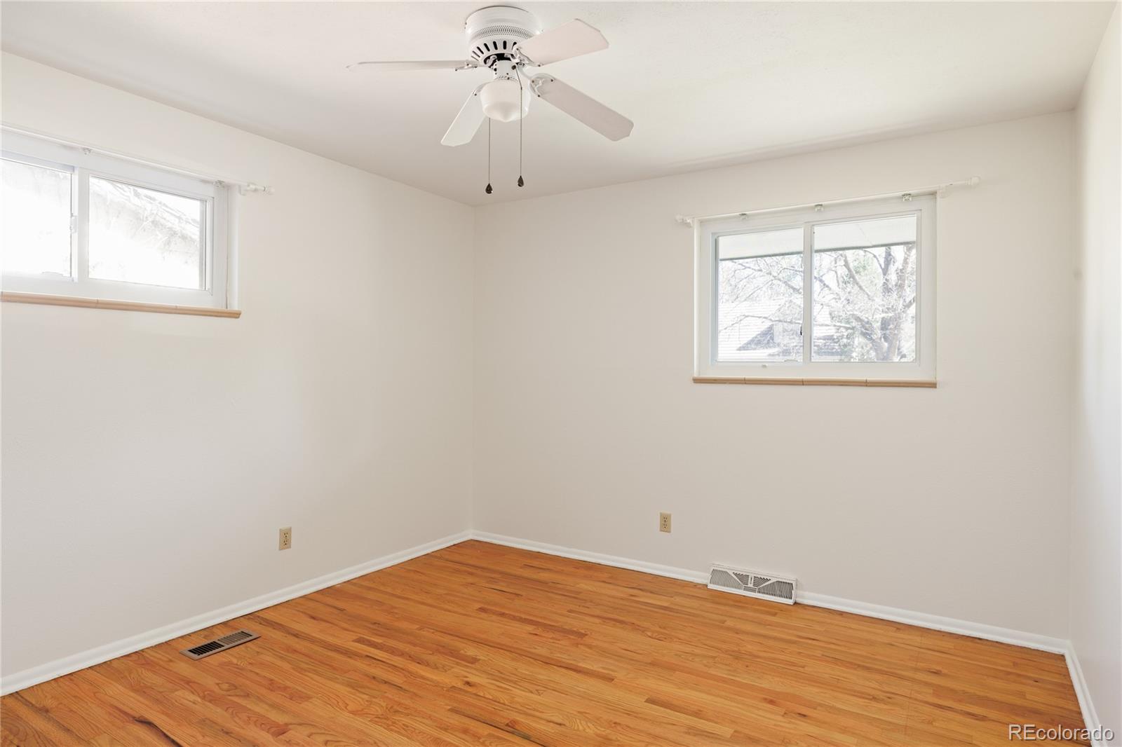 MLS Image #11 for 2515 s leyden street,denver, Colorado