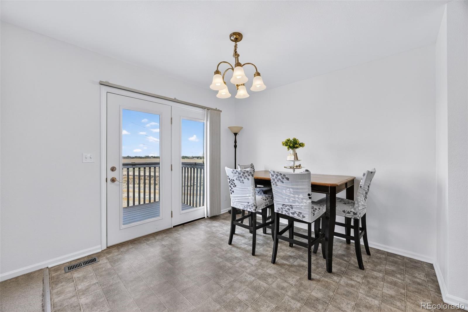 MLS Image #14 for 902  stagecoach avenue,brighton, Colorado