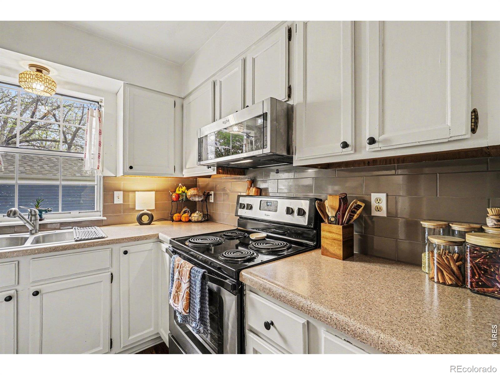 MLS Image #6 for 1327  village park court,fort collins, Colorado