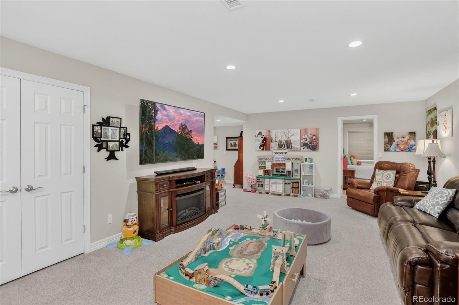 MLS Image #32 for 8752 e 152nd place,thornton, Colorado