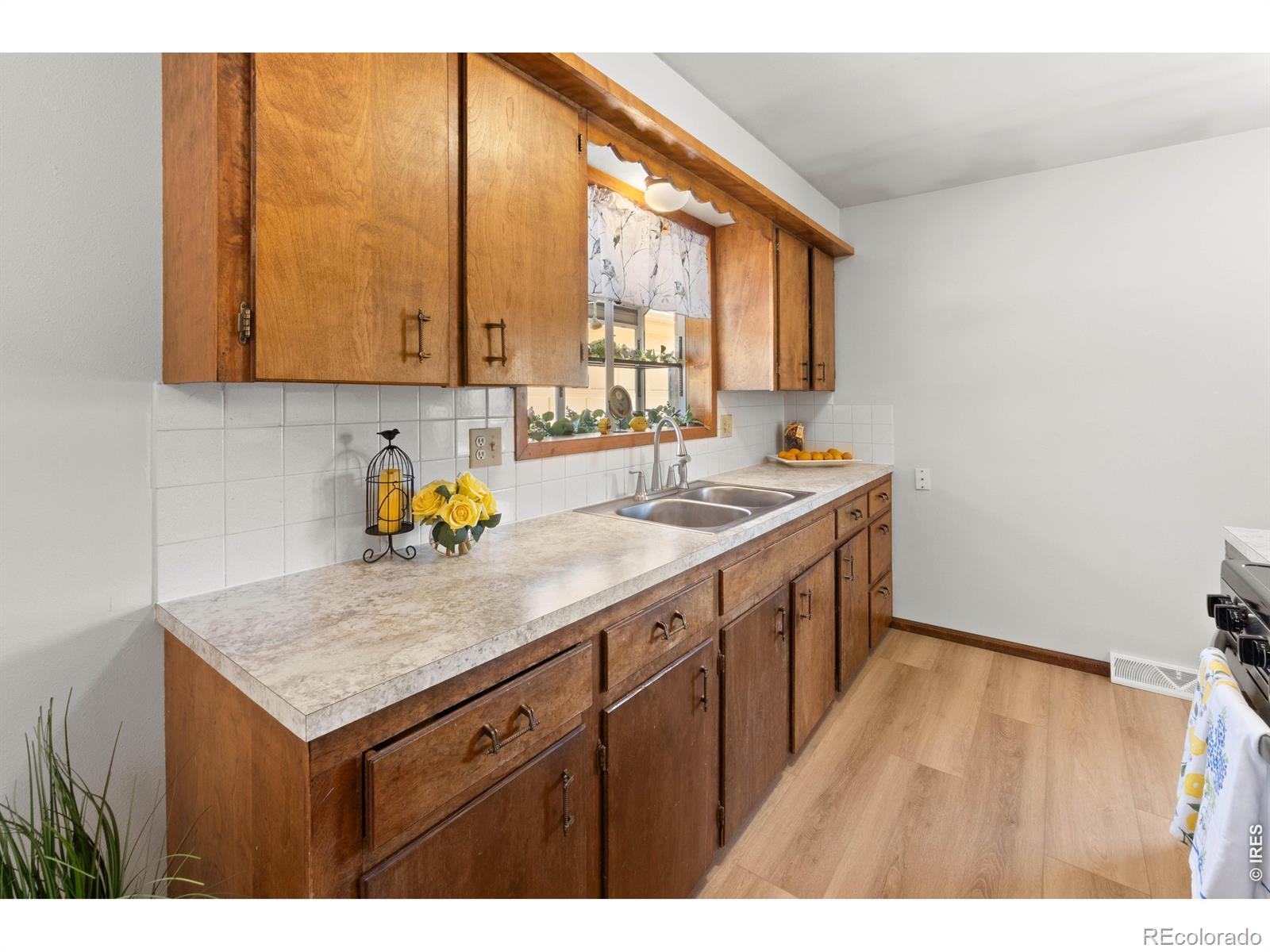 MLS Image #12 for 1003 n 2nd street,johnstown, Colorado