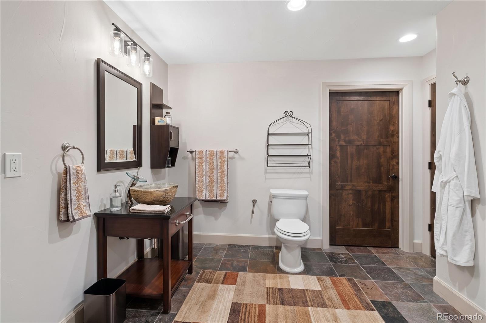 MLS Image #35 for 2335 n glencoe street,denver, Colorado
