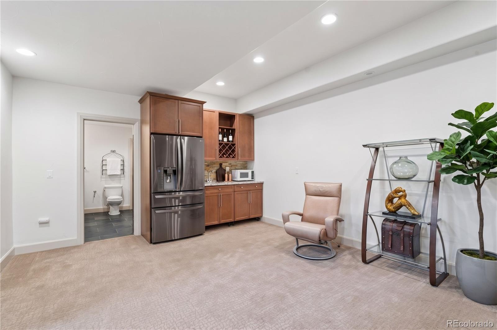 MLS Image #36 for 2335 n glencoe street,denver, Colorado