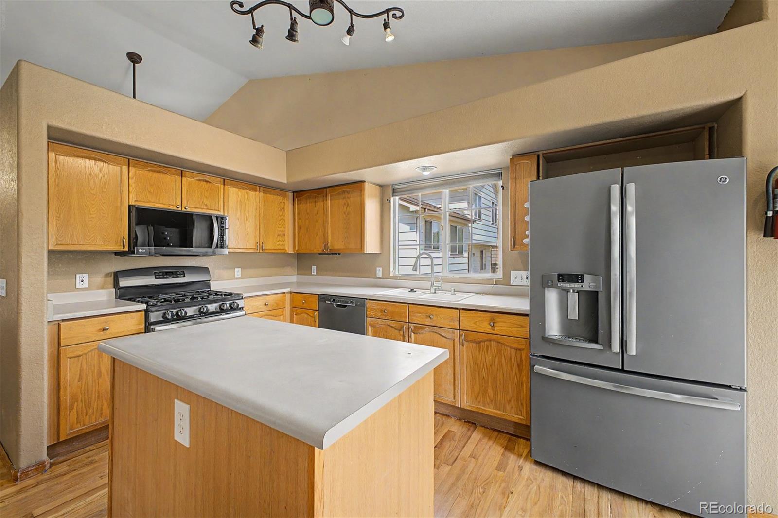 MLS Image #13 for 9616  harris circle,thornton, Colorado