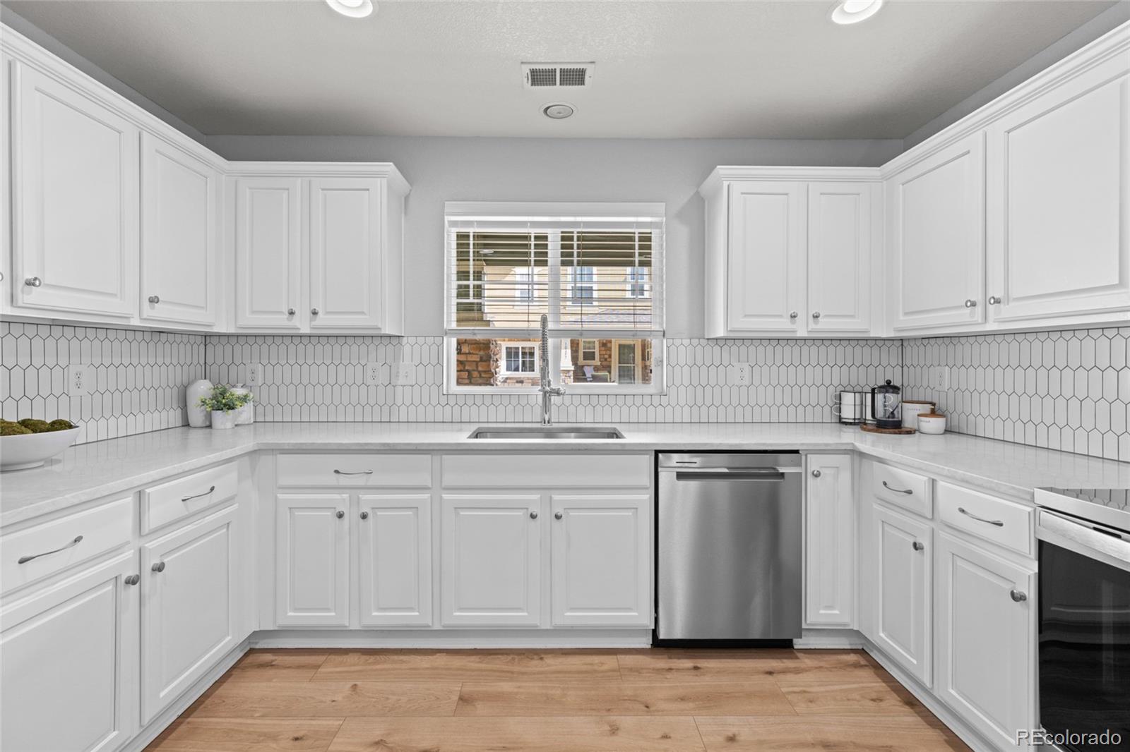 MLS Image #5 for 10466  garland drive ,broomfield, Colorado