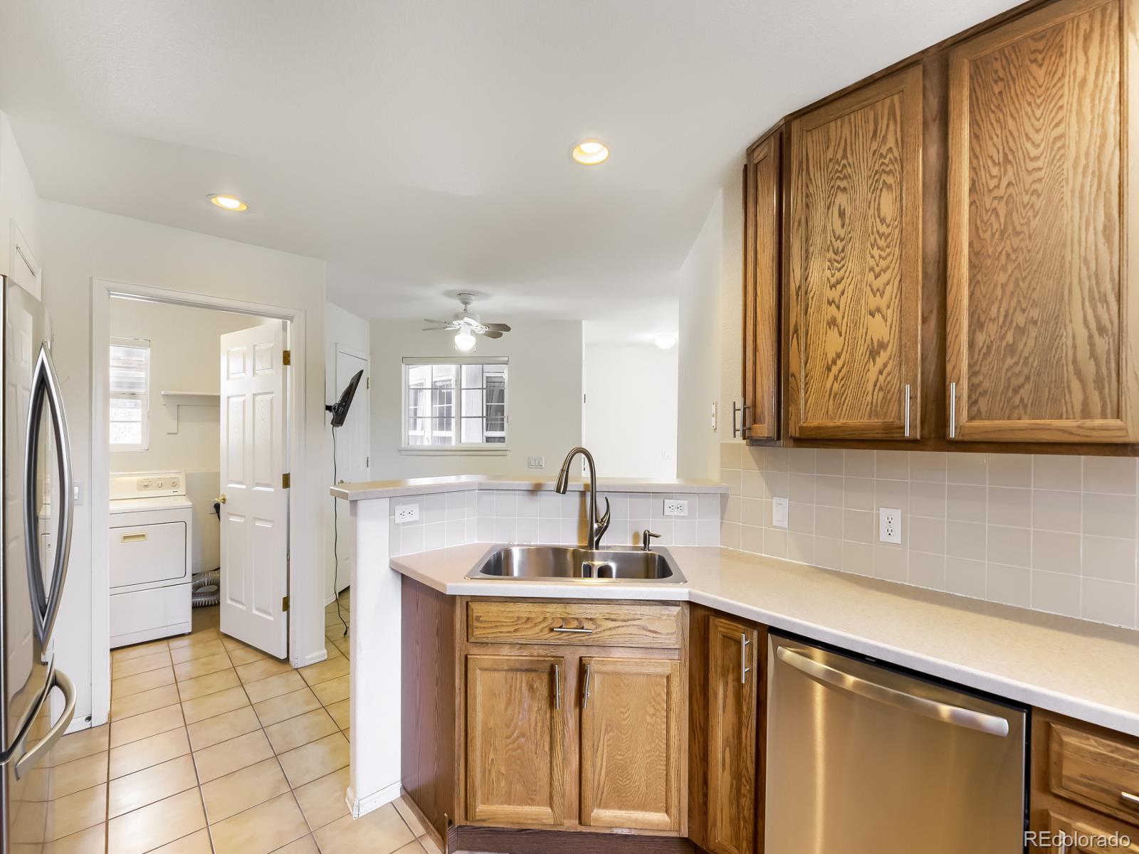 MLS Image #11 for 7762 s biloxi way ,aurora, Colorado