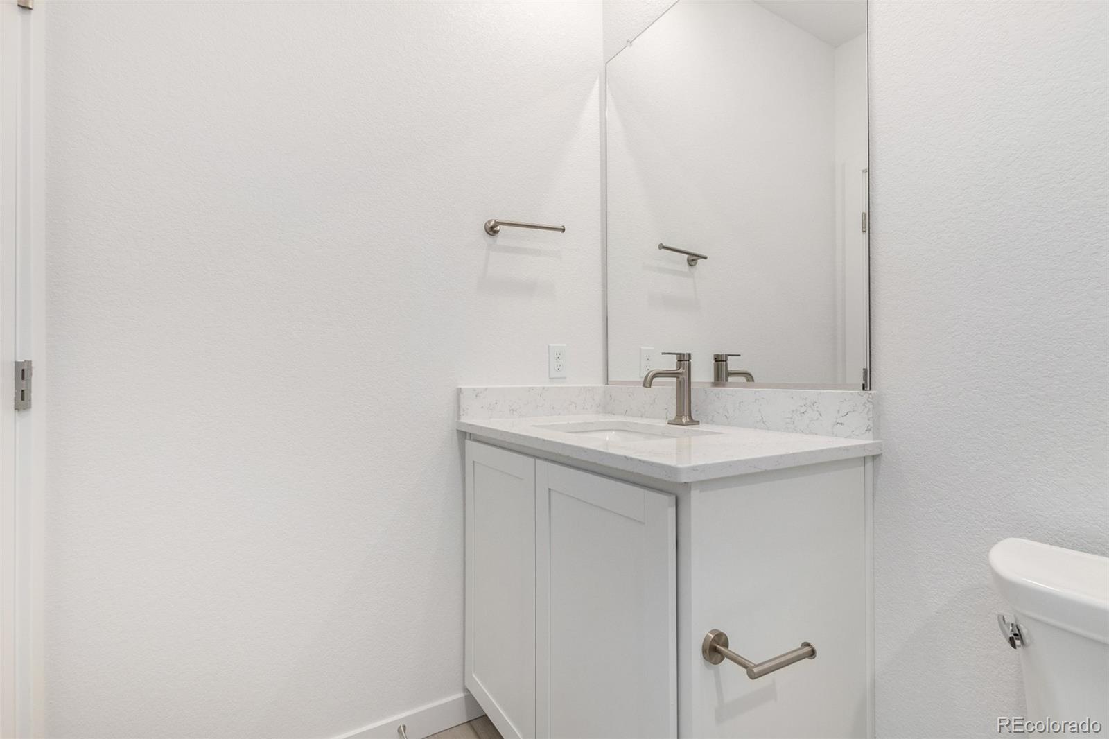 MLS Image #14 for 6153 n ceylon street,denver, Colorado