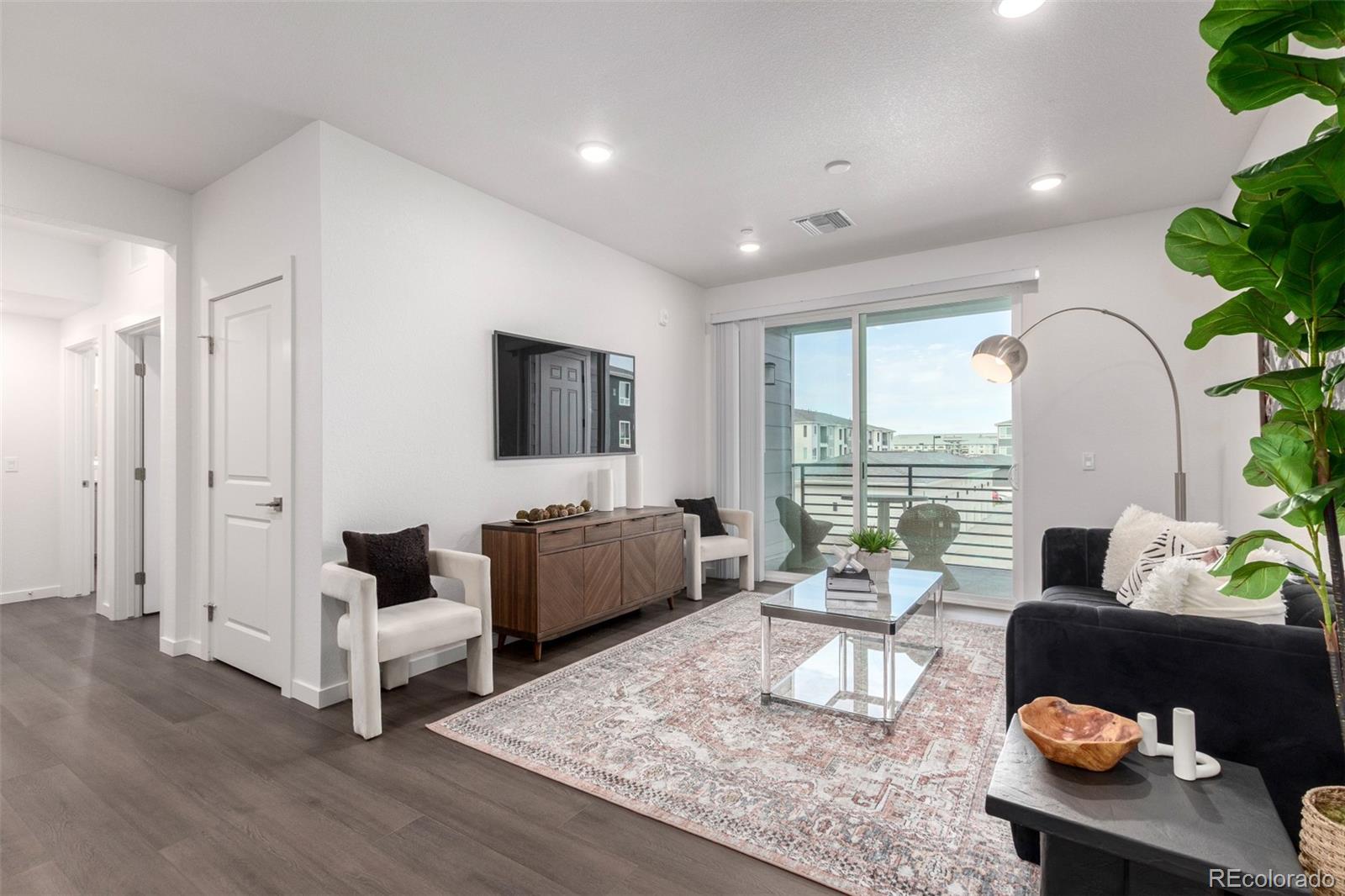 MLS Image #2 for 6153 n ceylon street,denver, Colorado