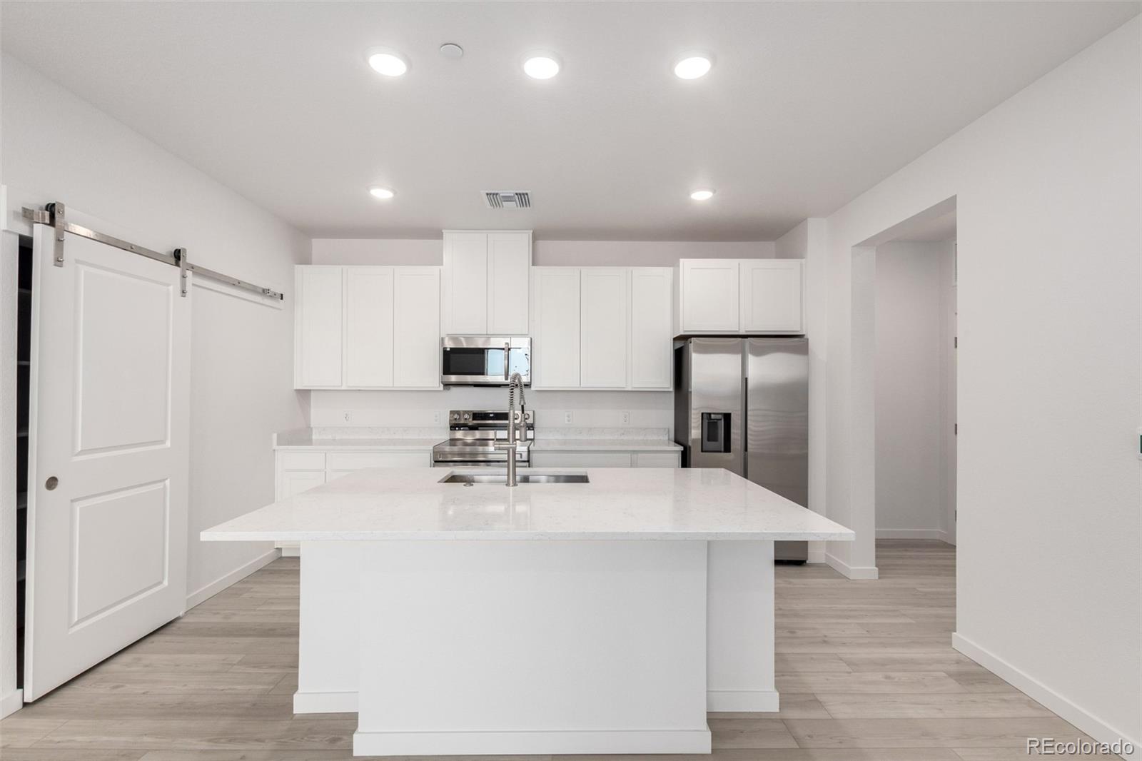 MLS Image #3 for 6153 n ceylon street,denver, Colorado