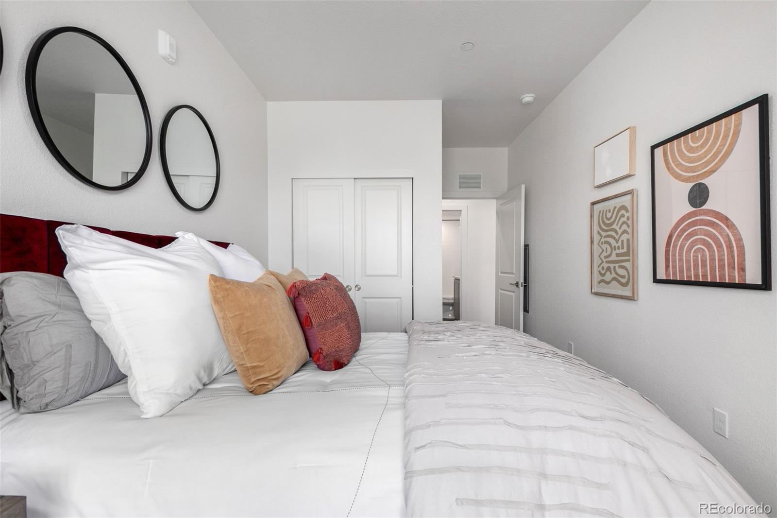 MLS Image #6 for 6153 n ceylon street,denver, Colorado