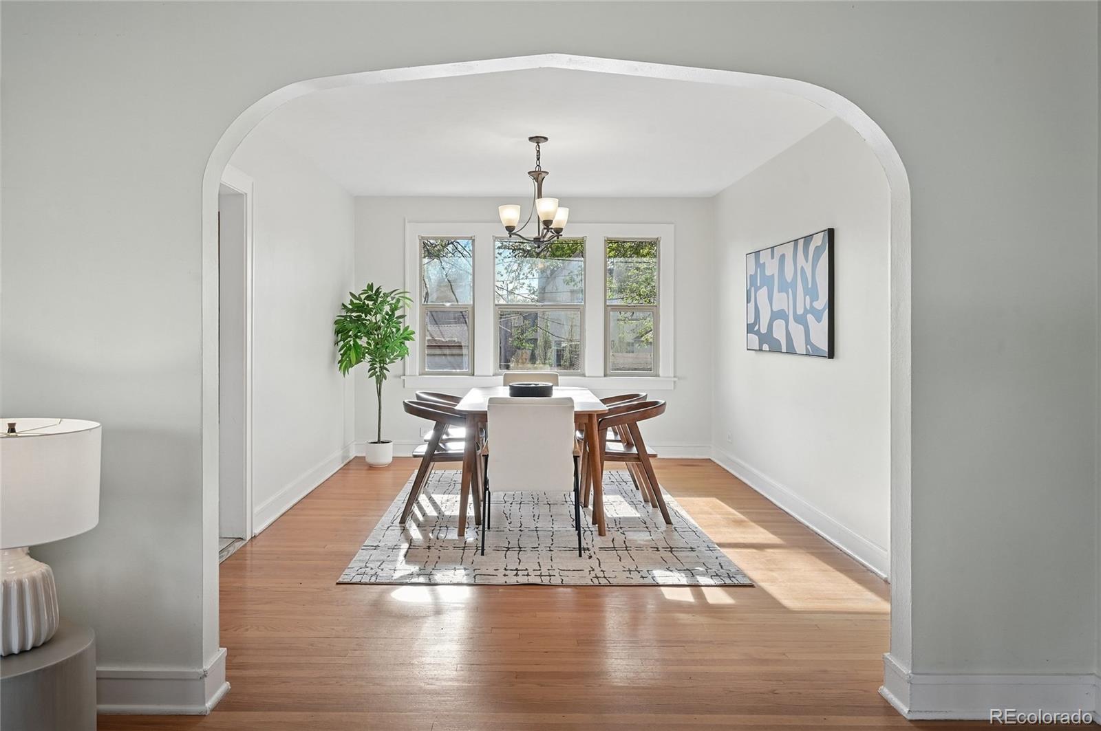 MLS Image #1 for 925 s university boulevard,denver, Colorado