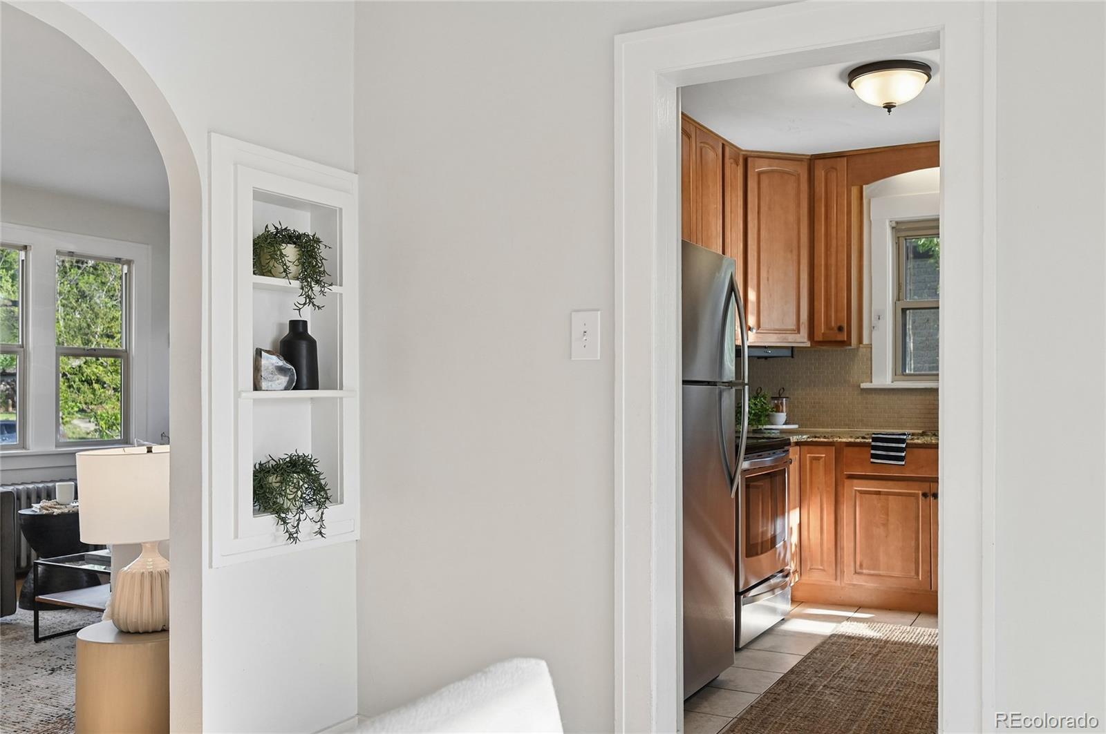 MLS Image #14 for 925 s university boulevard,denver, Colorado