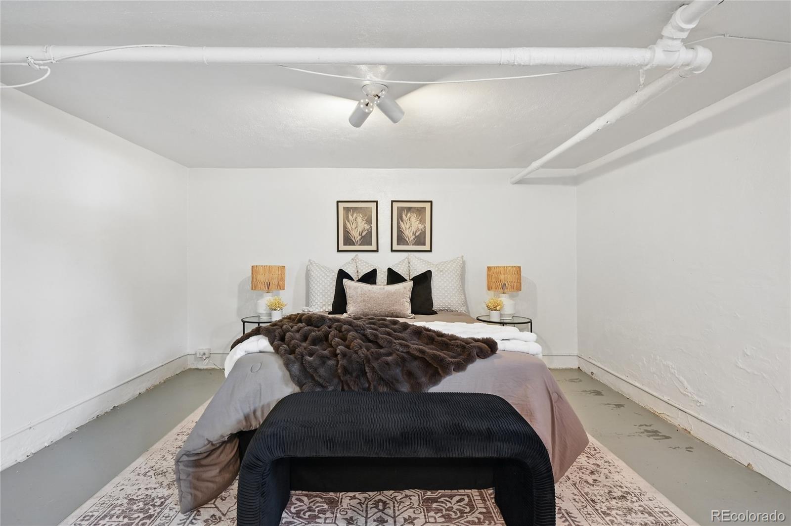 MLS Image #16 for 925 s university boulevard,denver, Colorado