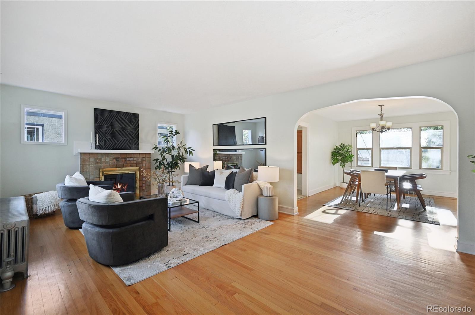 MLS Image #2 for 925 s university boulevard,denver, Colorado