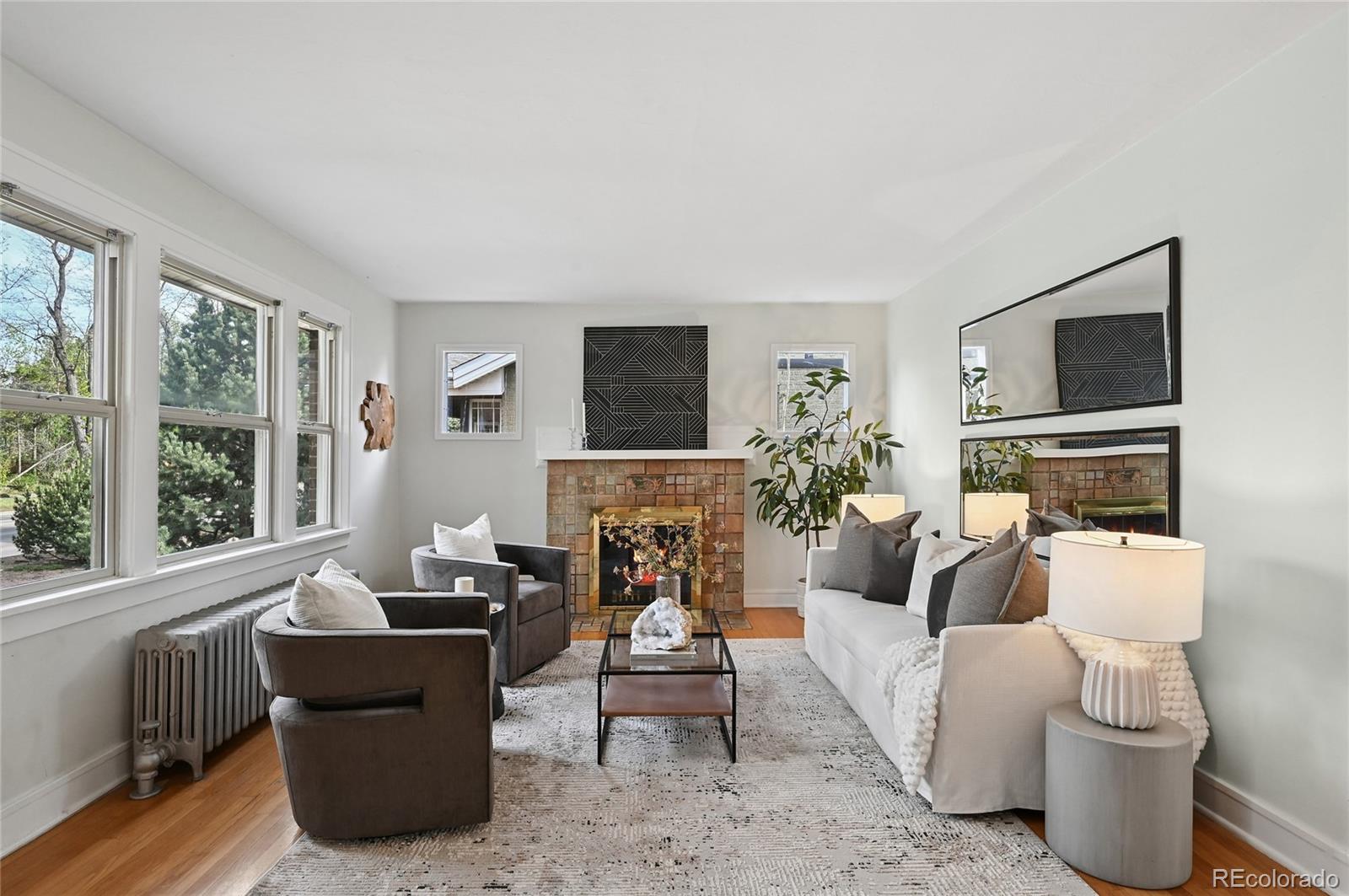 MLS Image #3 for 925 s university boulevard,denver, Colorado